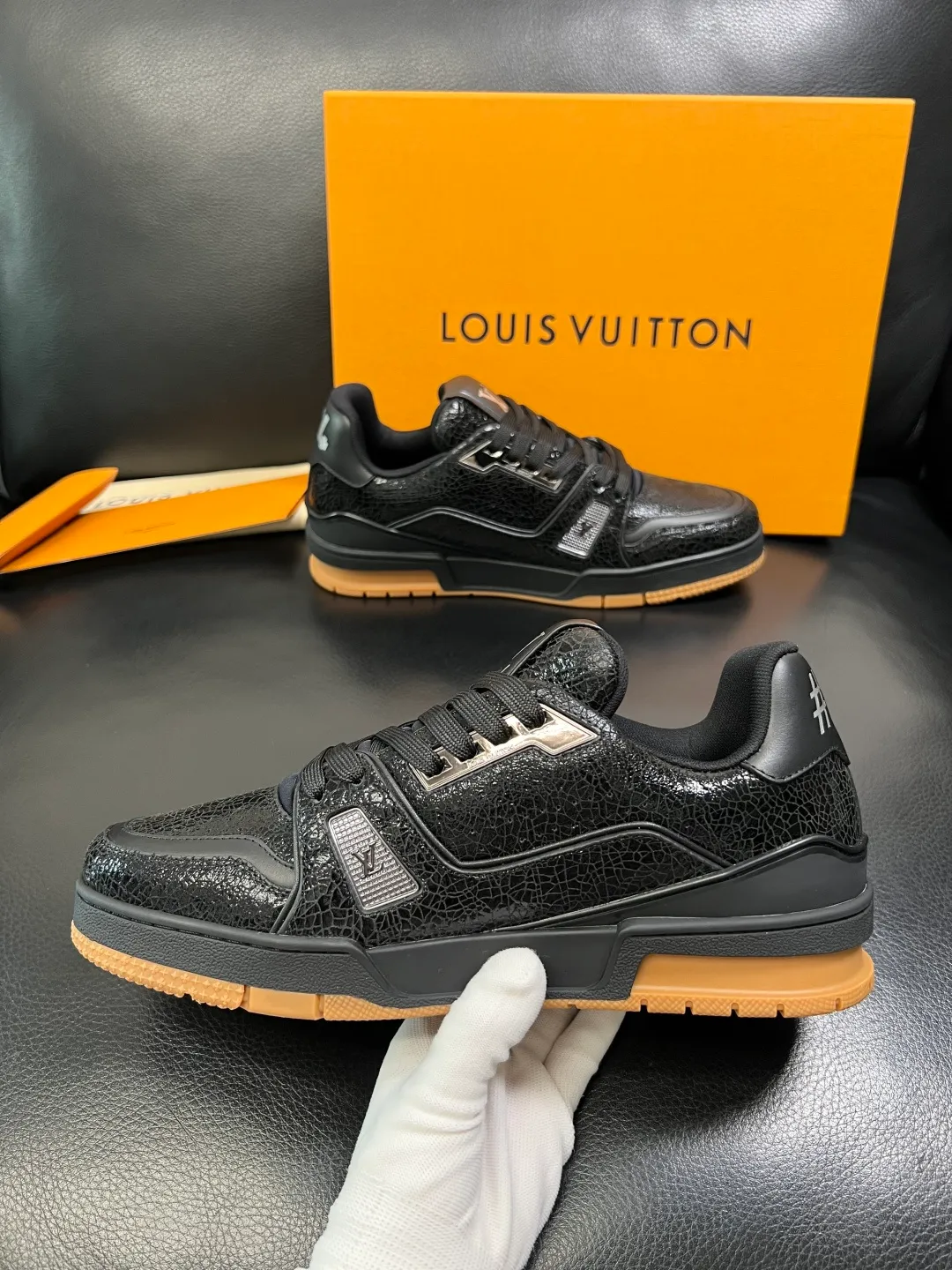 Men's shoes 💰820 Lv high quality top handicrafts Louis Vuitton, counters are equipped with the original factory, the uppers are imported from Italy, high-quality splicing colorful complex crafts, imported cowhide lining is soft and comfortable, soles: original soles specially provided by the original factory, T men's shoes 💰U exclusive movable molded soles are super comfortable, original factory single goods, code number 38-45 (customized 46)